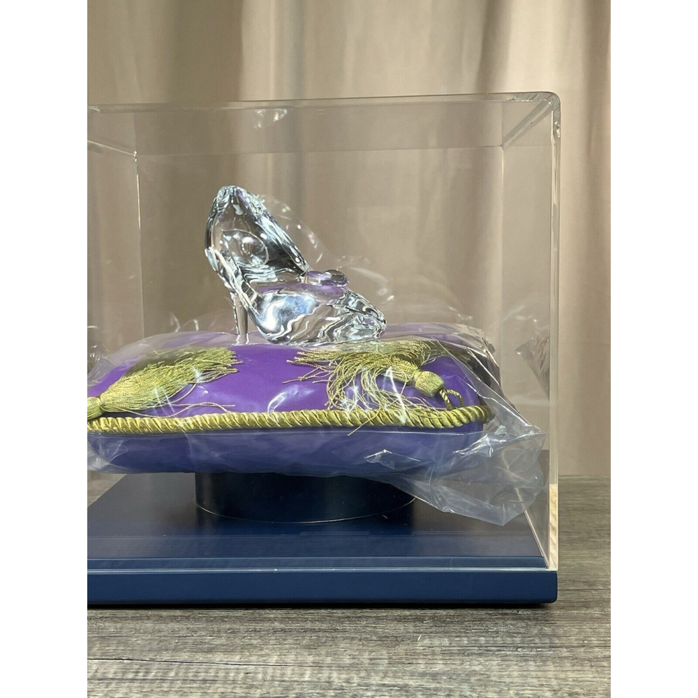 Master Replicas Disney Cinderella Glass Slipper Collectible Limited Edition 2500 - Picture 16 of 16